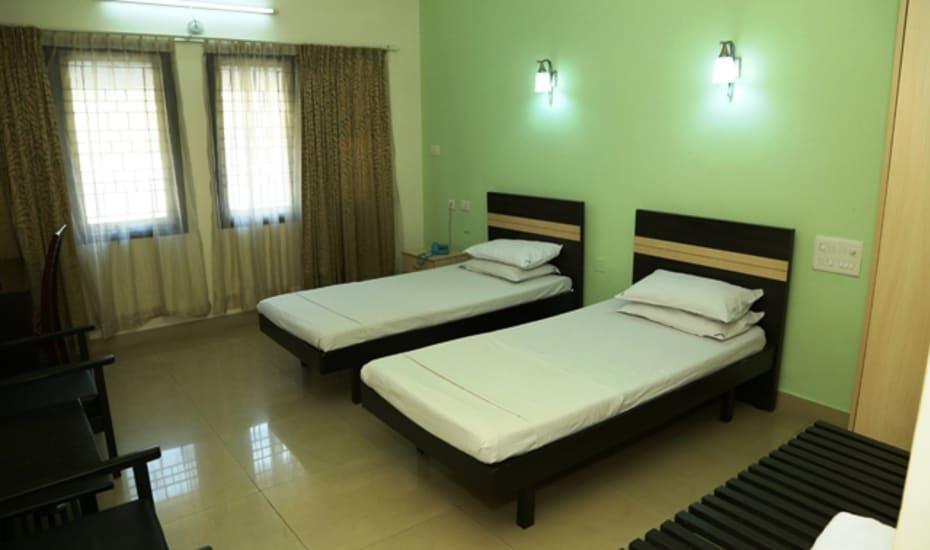 ホテルSri Srinivasa Residency Kadapa エクステリア 写真