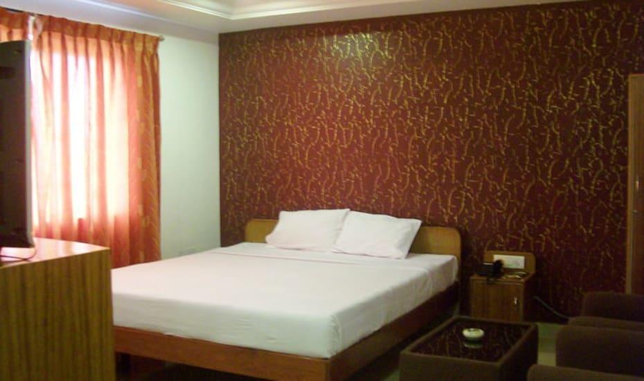 ホテルSri Srinivasa Residency Kadapa エクステリア 写真